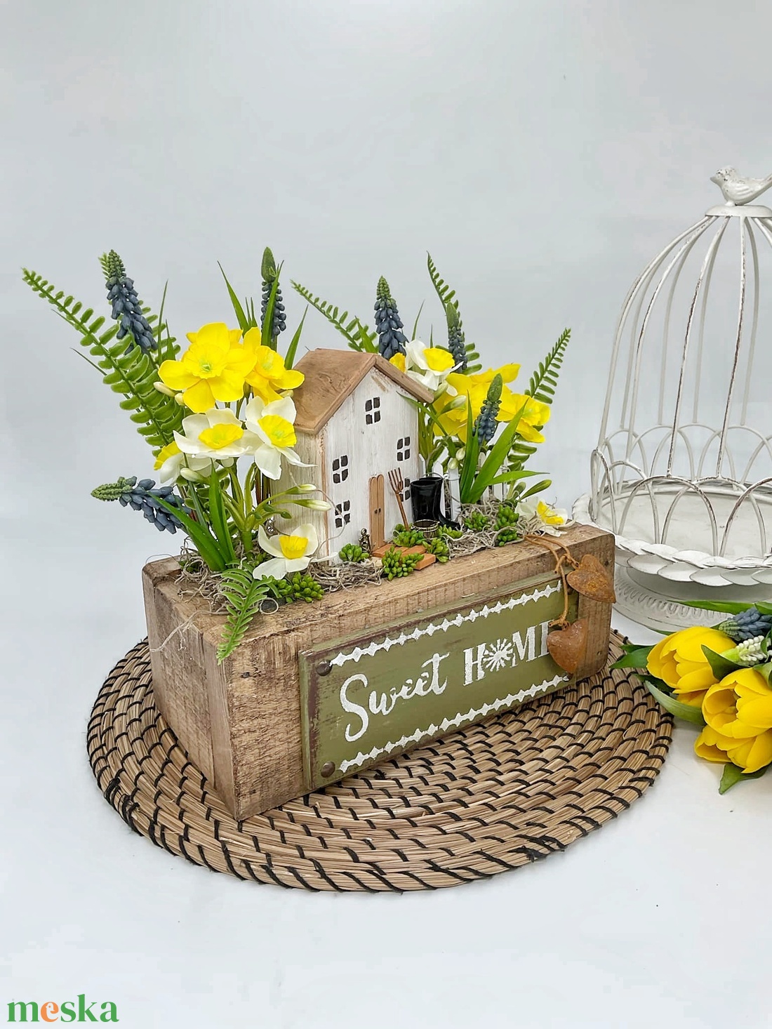 Vintage tavaszi dekoráció  - otthon & életmód - dekoráció - asztal és polc dekoráció - asztaldísz - Meska.hu
