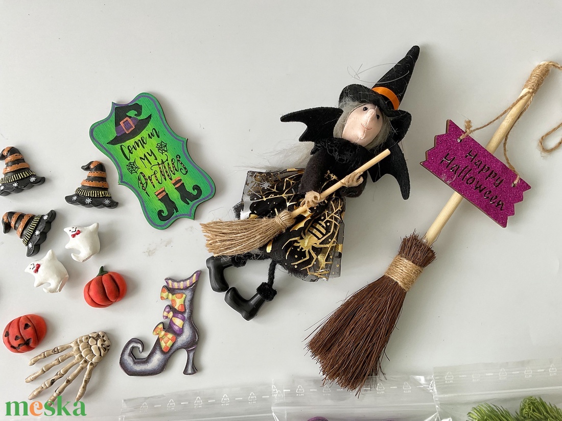 Halloweeen boszis alkotói csomag - otthon & életmód - dekoráció - halloween - halloweeni dekoráció - Meska.hu Halloweeen boszis alkotói csomag - otthon & életmód - dekoráció - halloween - halloweeni dekoráció - Meska.hu