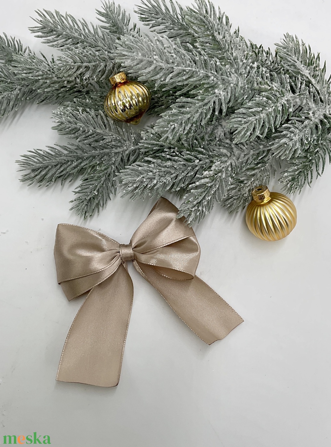Szatén masni világos arany/pezsgő - karácsony - karácsonyi lakásdekoráció - karácsonyfadíszek - Meska.hu