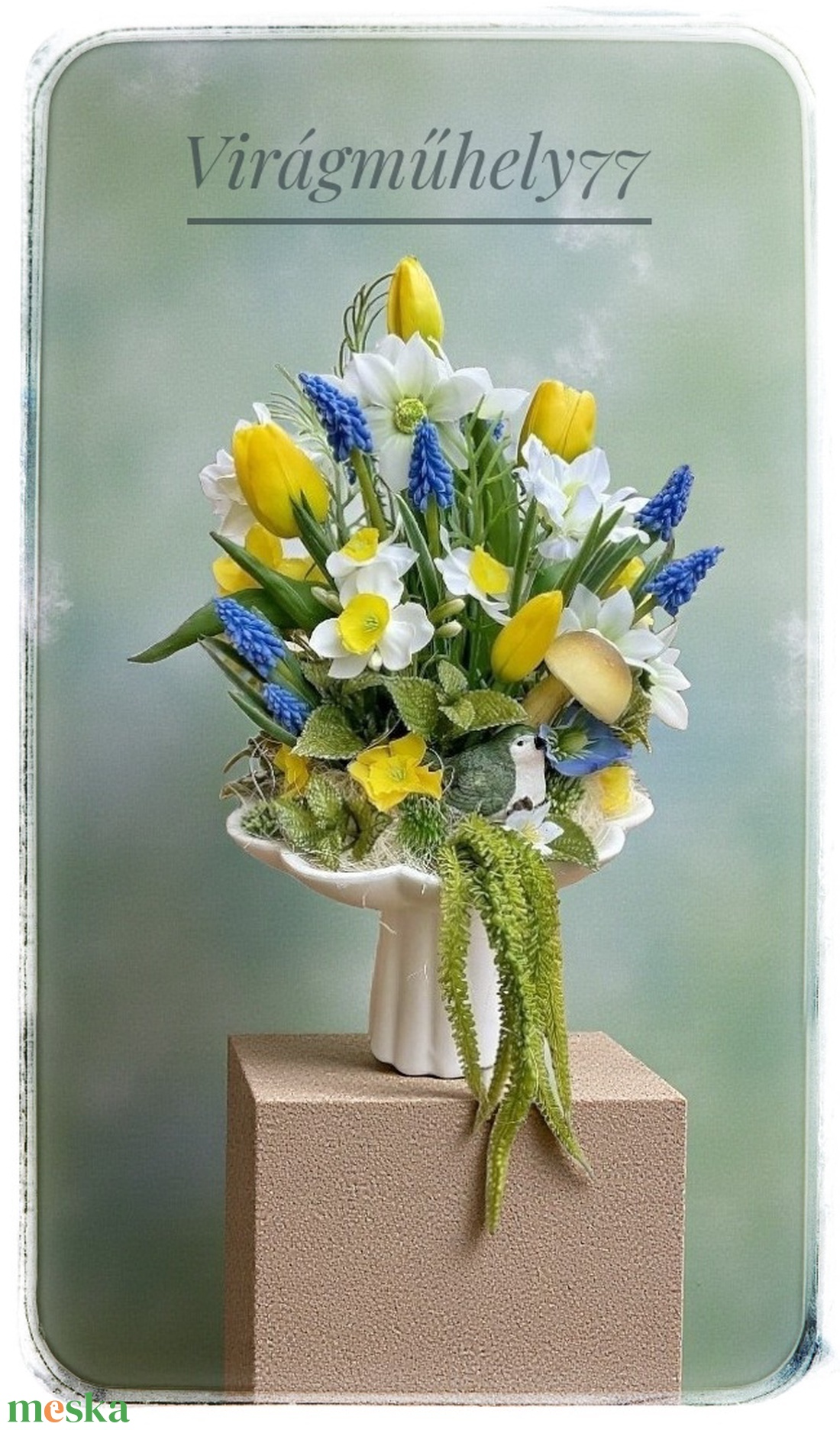 Élethű tavaszi asztaldísz kismadárral - otthon & életmód - virágdekoráció - virágdíszek - asztali virágdísz - Meska.hu
