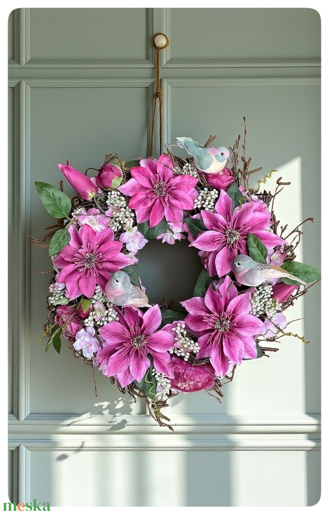 Klematisz kopogtató madárkákkal - otthon & életmód - virágdekoráció - virágdíszek - dekor koszorúk, kopogtatók - Meska.hu