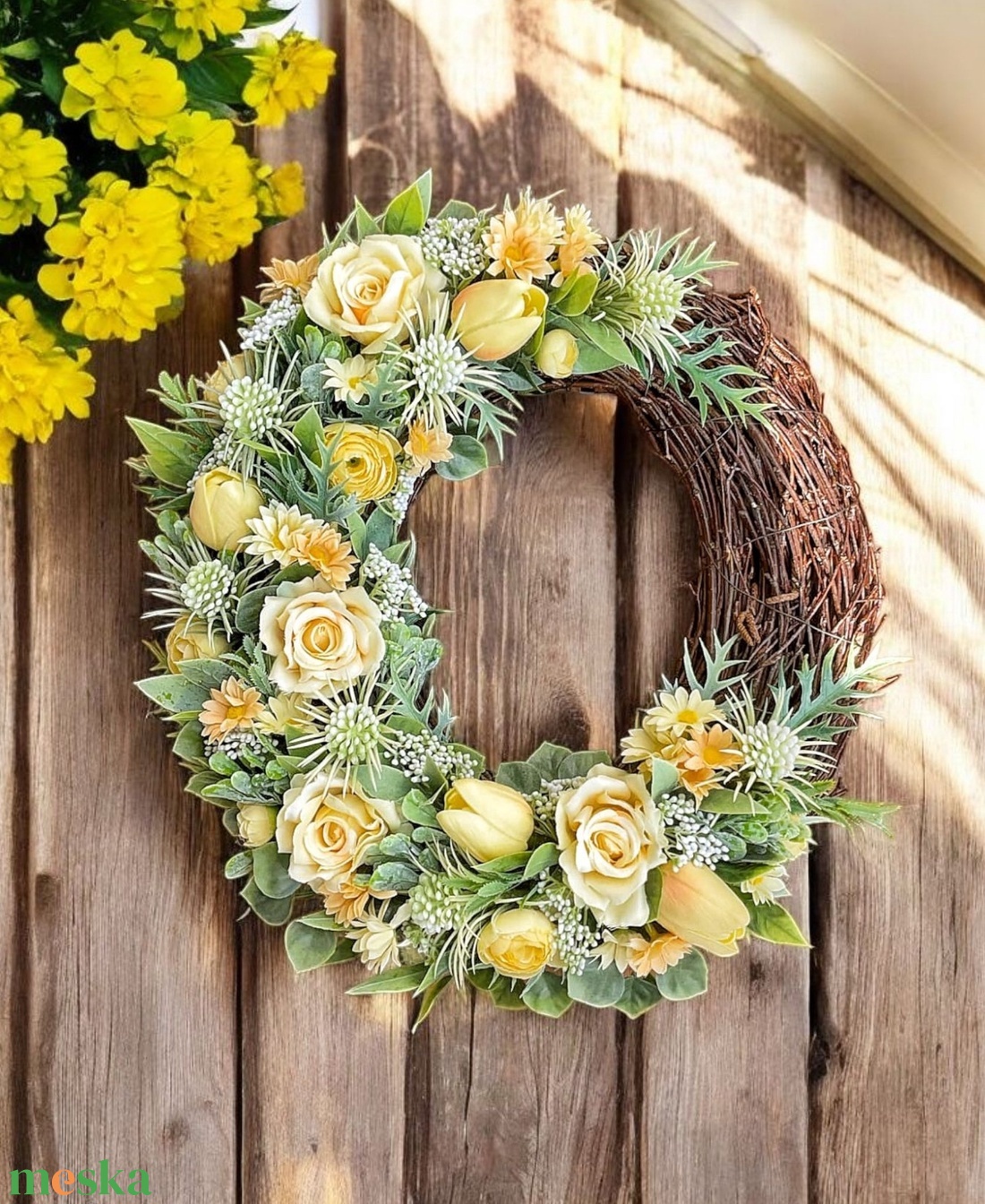 Vegyes virágos sárga kopogtató  - otthon & életmód - dekoráció - ajtó- és ablak dekoráció - ajtódísz & kopogtató - Meska.hu