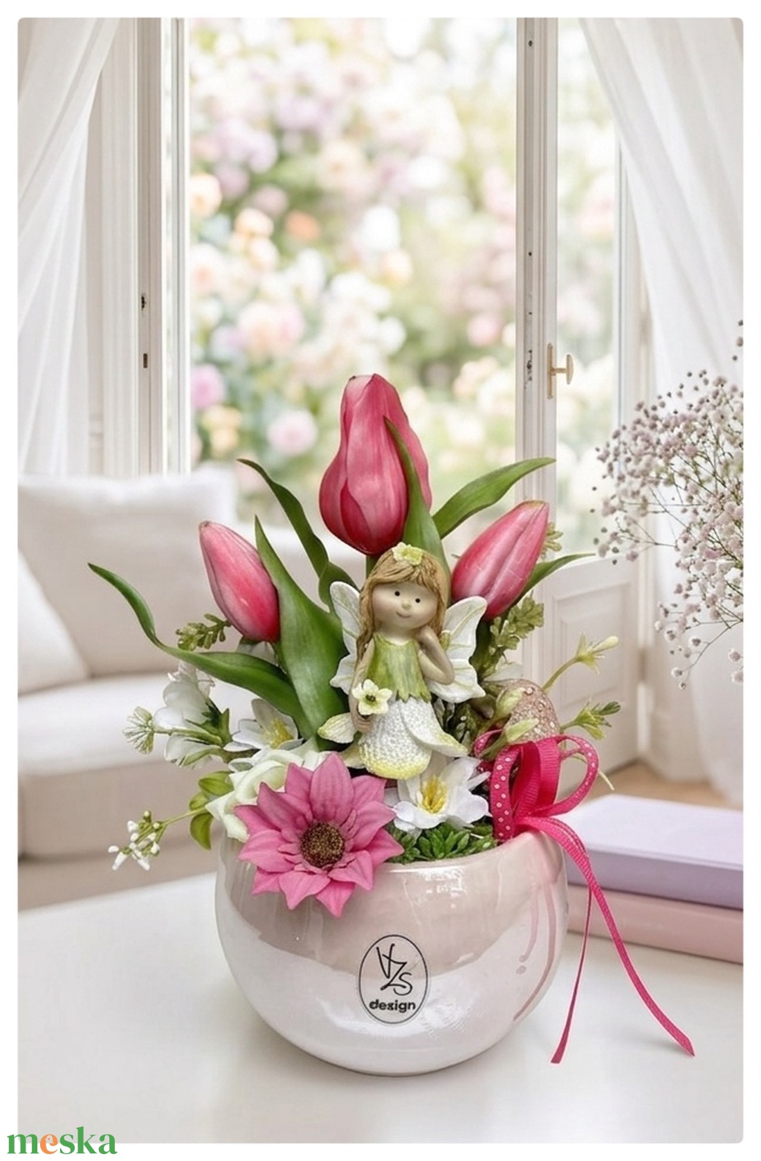 Tavaszi virágokkal készült figurás anyák napi dísz, pink - otthon & életmód - virágdekoráció - virágdíszek - asztali virágdísz - Meska.hu