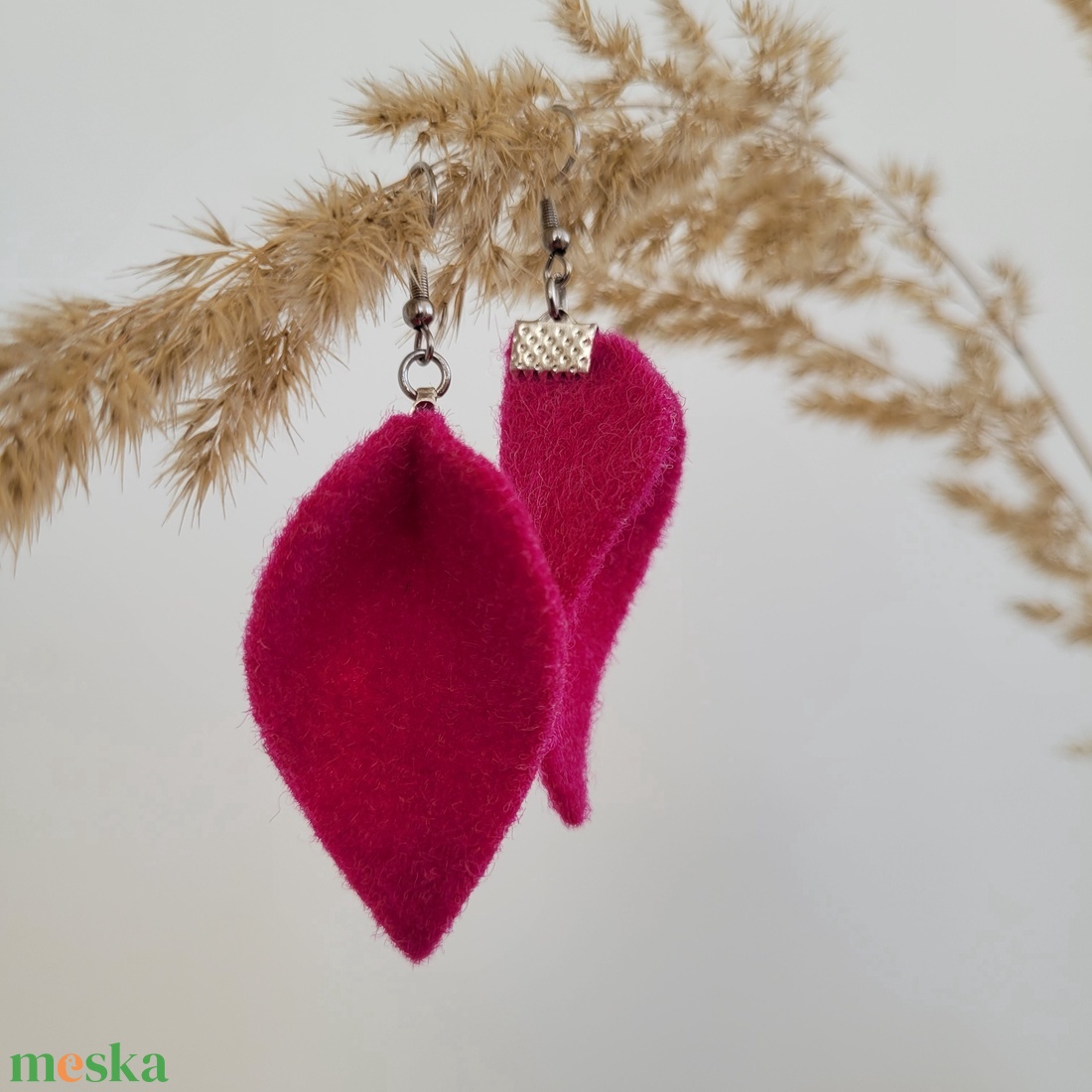 Tündérlevél - fukszia - ékszer - fülbevaló - lógó fülbevaló - Meska.hu