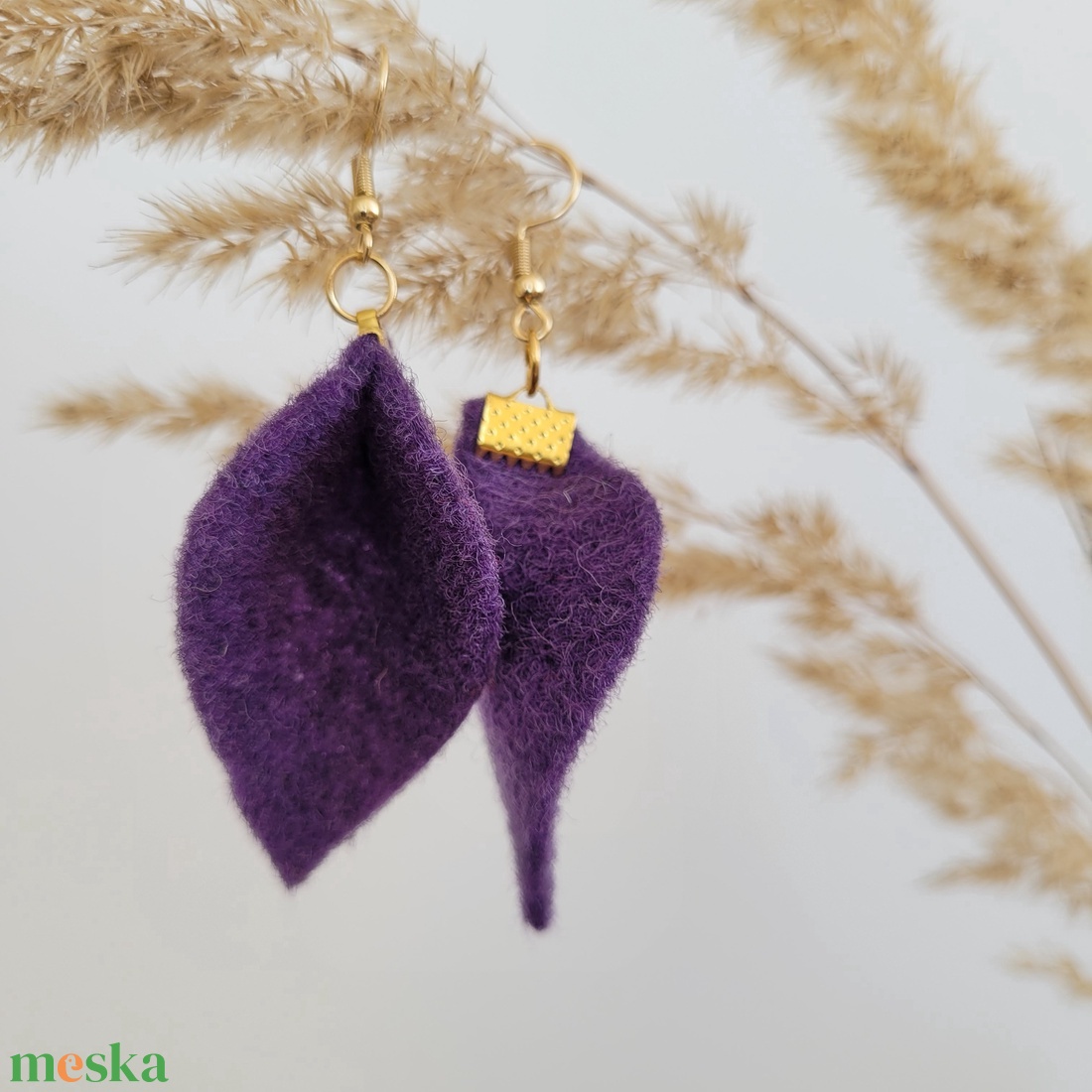 Tündérlevél fülbevaló- padlizsán lila - ékszer - fülbevaló - lógó fülbevaló - Meska.hu
