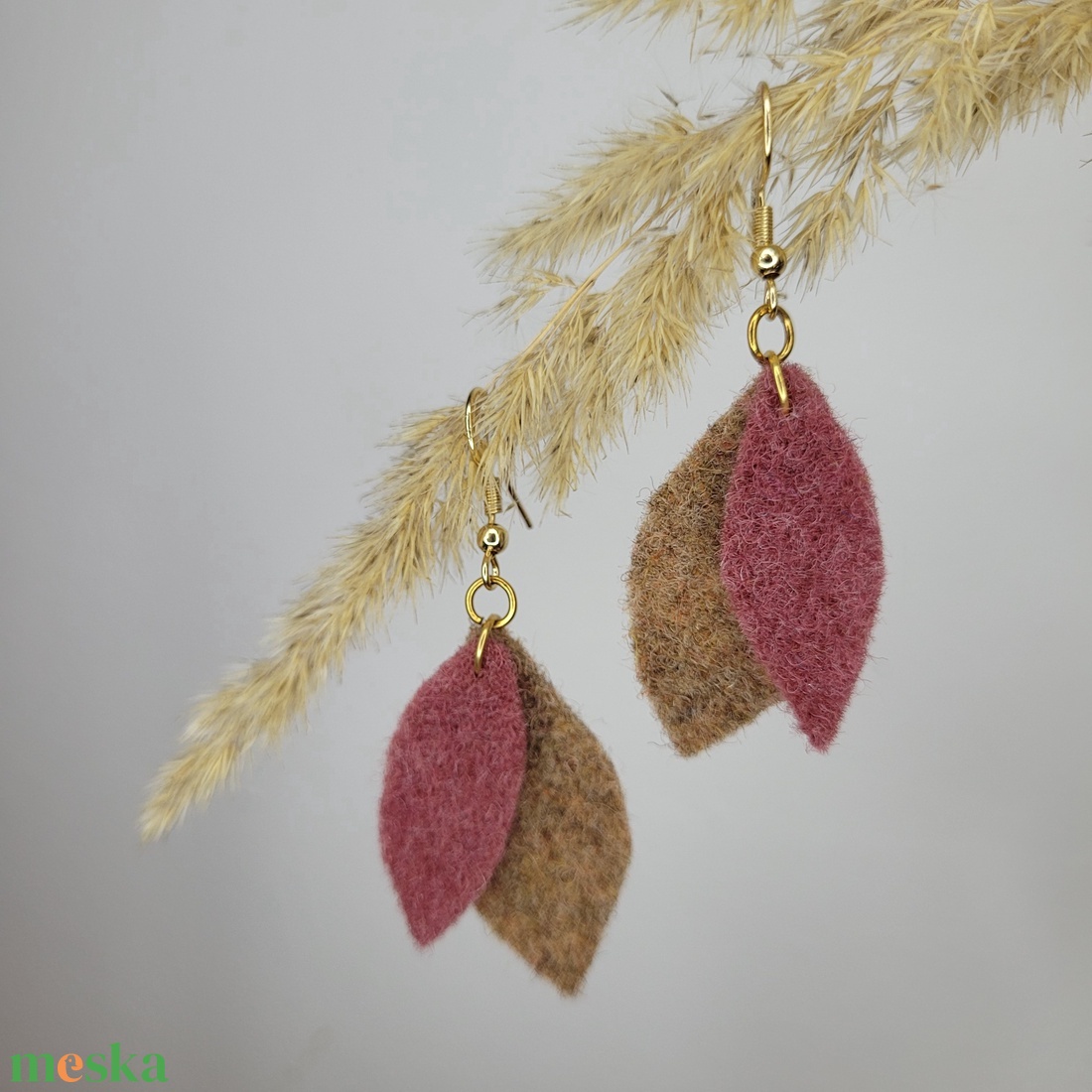 Hajnallevelek aromafülbevaló - barna, lazac - ékszer - fülbevaló - lógó fülbevaló - Meska.hu