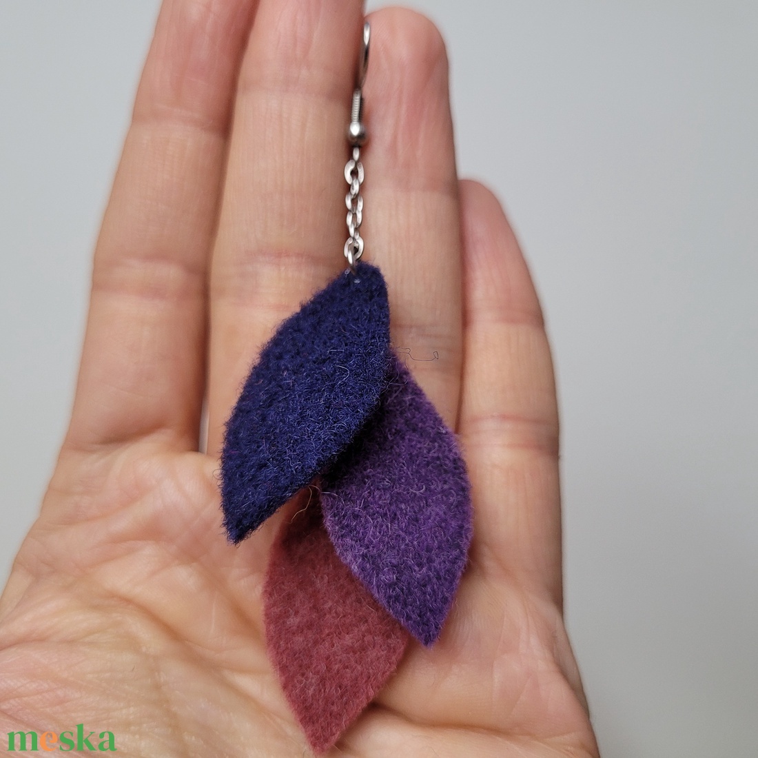 Lebegő levelek aromafülbevaló - kék, lila, lazac - ékszer - fülbevaló - lógó fülbevaló - Meska.hu