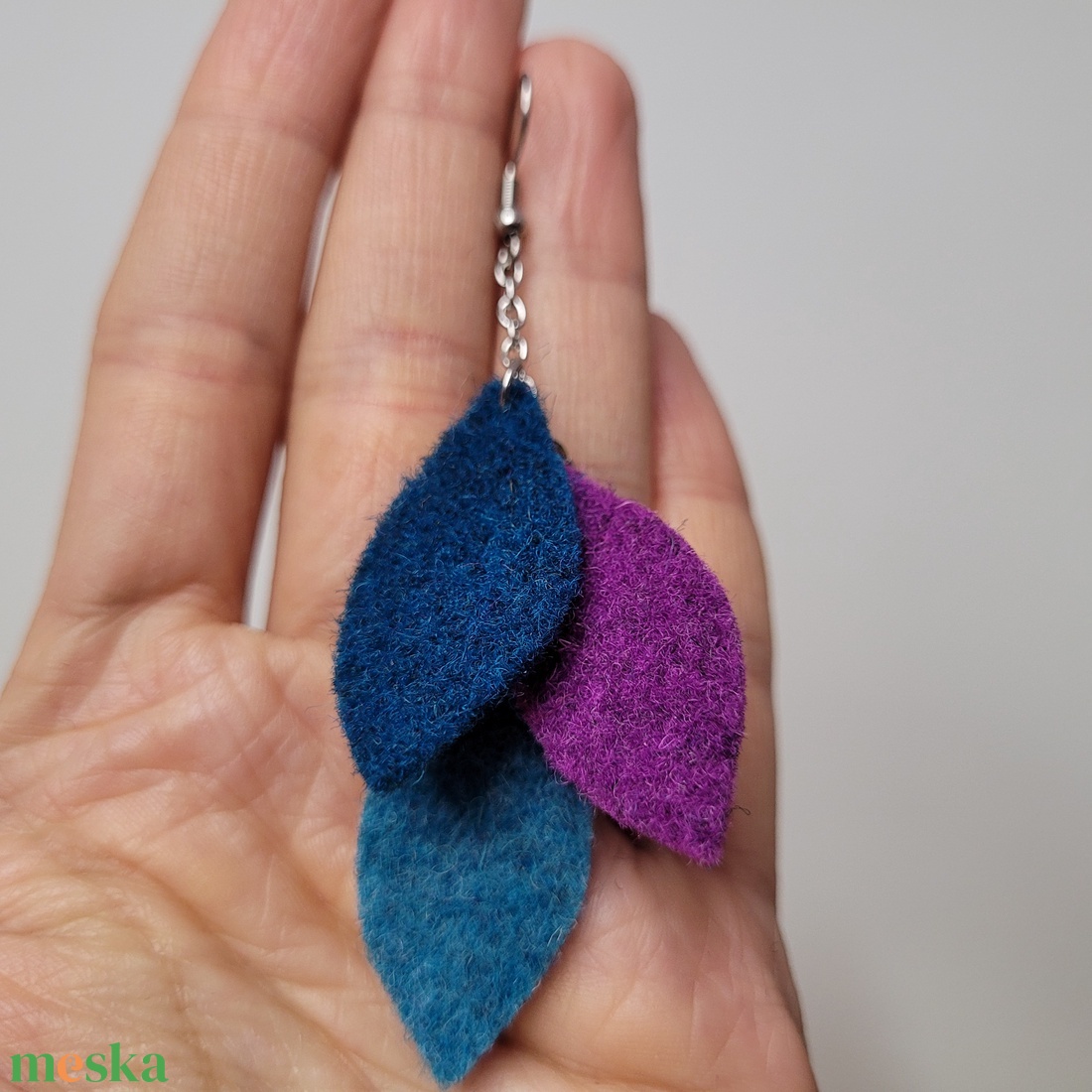 Lebegő levelek aromafülbevaló - lila, kékek - ékszer - fülbevaló - lógó fülbevaló - Meska.hu