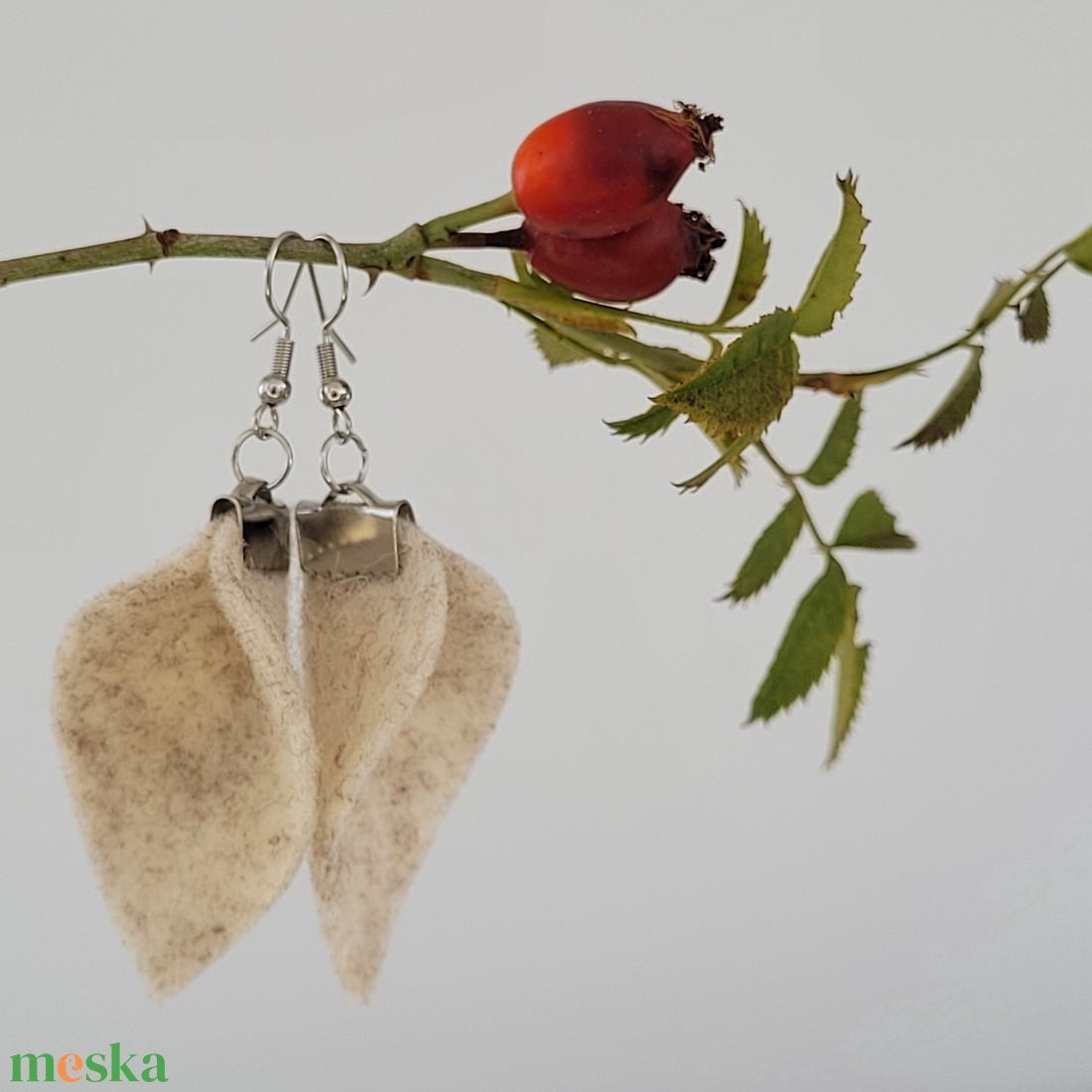 Tündérlevél aromafülbevaló - cirmos világosbarna, ezüst  - ékszer - fülbevaló - lógó fülbevaló - Meska.hu