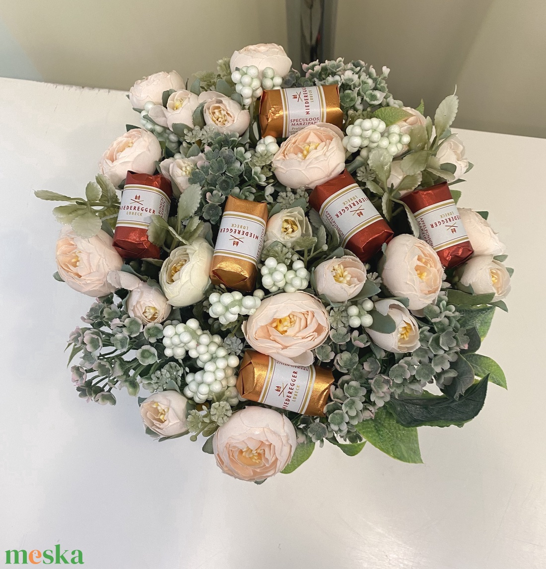 Csoki Marcipán és boglárka virágbox, virágcsokor asztaldísz, virágdoboz , virágbox - otthon & életmód - dekoráció - virágdísz és tartó - virágbox, virágdoboz - Meska.hu