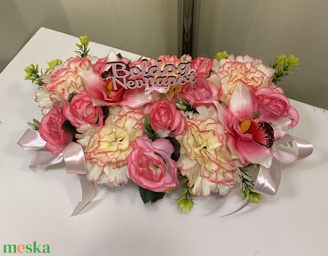 �Boldog névnapot kosárka , asztaldísz, virágbox, virágdoboz, viragcsokor - otthon & életmód - dekoráció - asztal és polc dekoráció - asztaldísz - Meska.hu