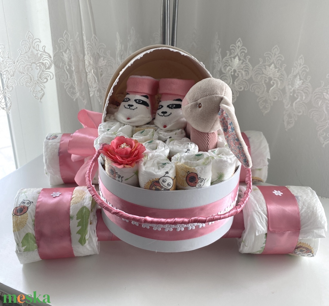 Nyuszi  babakocsi pelenkatorta, 2-5 kg pelenkatorony, babaváró csomag - játék & sport - Meska.hu