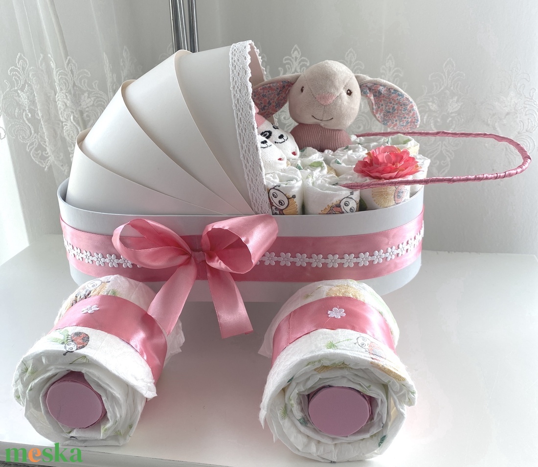 Nyuszi  babakocsi pelenkatorta, 2-5 kg pelenkatorony, babaváró csomag - játék & sport - Meska.hu