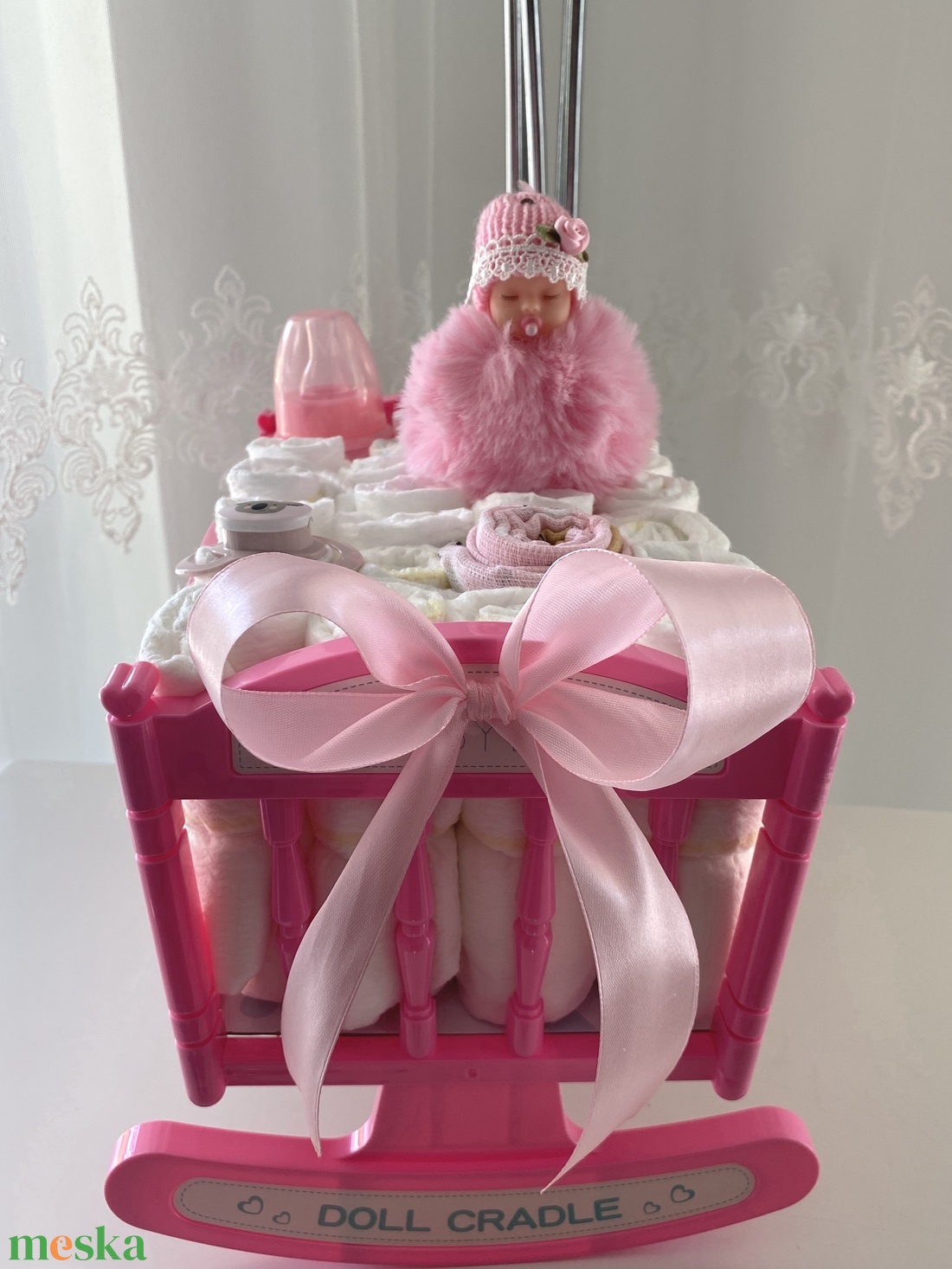Baby bölcső pelenkatorta, 2-5 kg pelenkatorony, babaváró csomag - játék & sport - babalátogató ajándékcsomag - Meska.hu Baby bölcső pelenkatorta, 2-5 kg pelenkatorony, babaváró csomag - játék & sport - babalátogató ajándékcsomag - Meska.hu