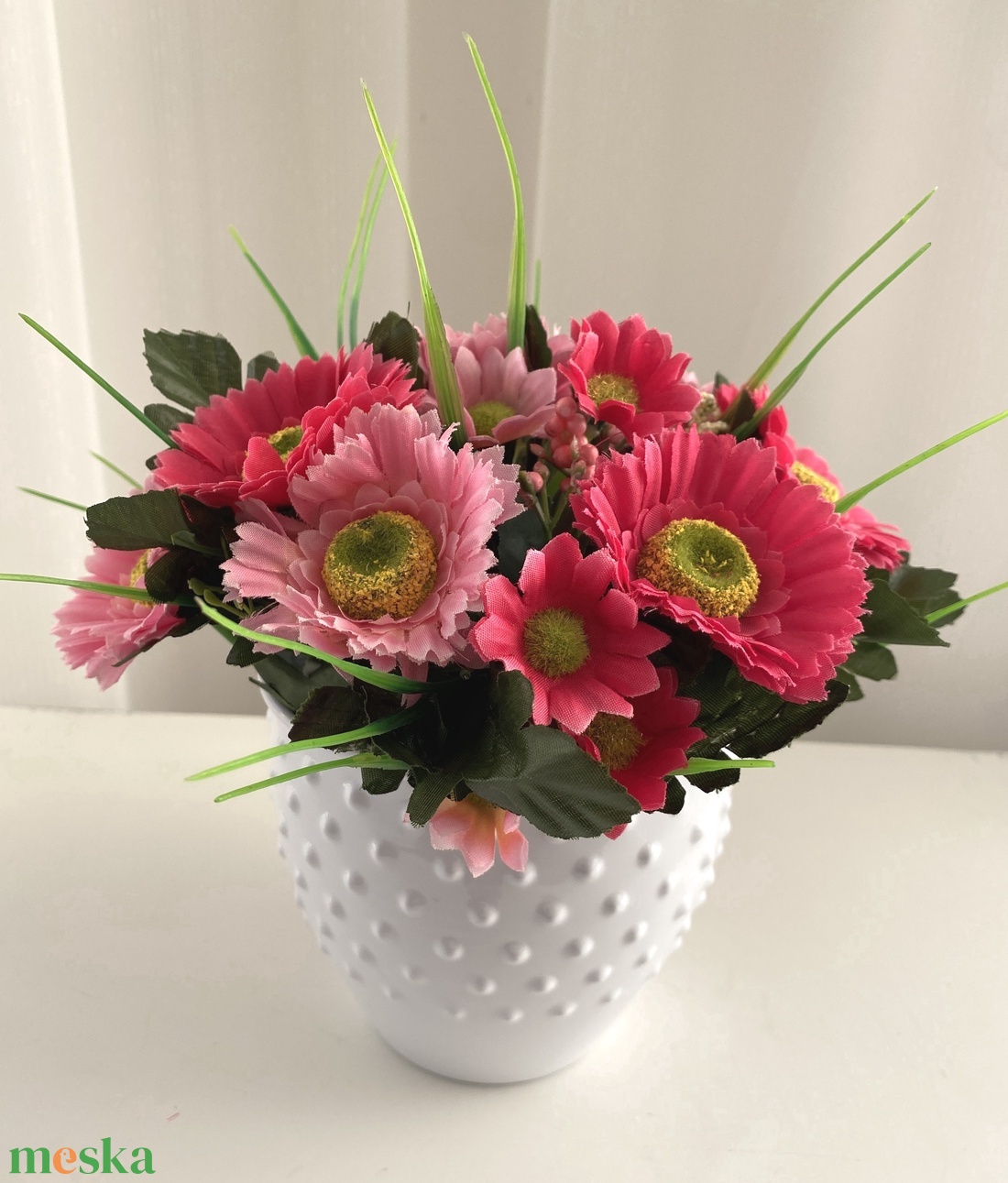 Gerbera csokor fém kaspóban - otthon & életmód - dekoráció - virágdísz és tartó - virágbox, virágdoboz - Meska.hu Gerbera csokor fém kaspóban - otthon & életmód - dekoráció - virágdísz és tartó - virágbox, virágdoboz - Meska.hu