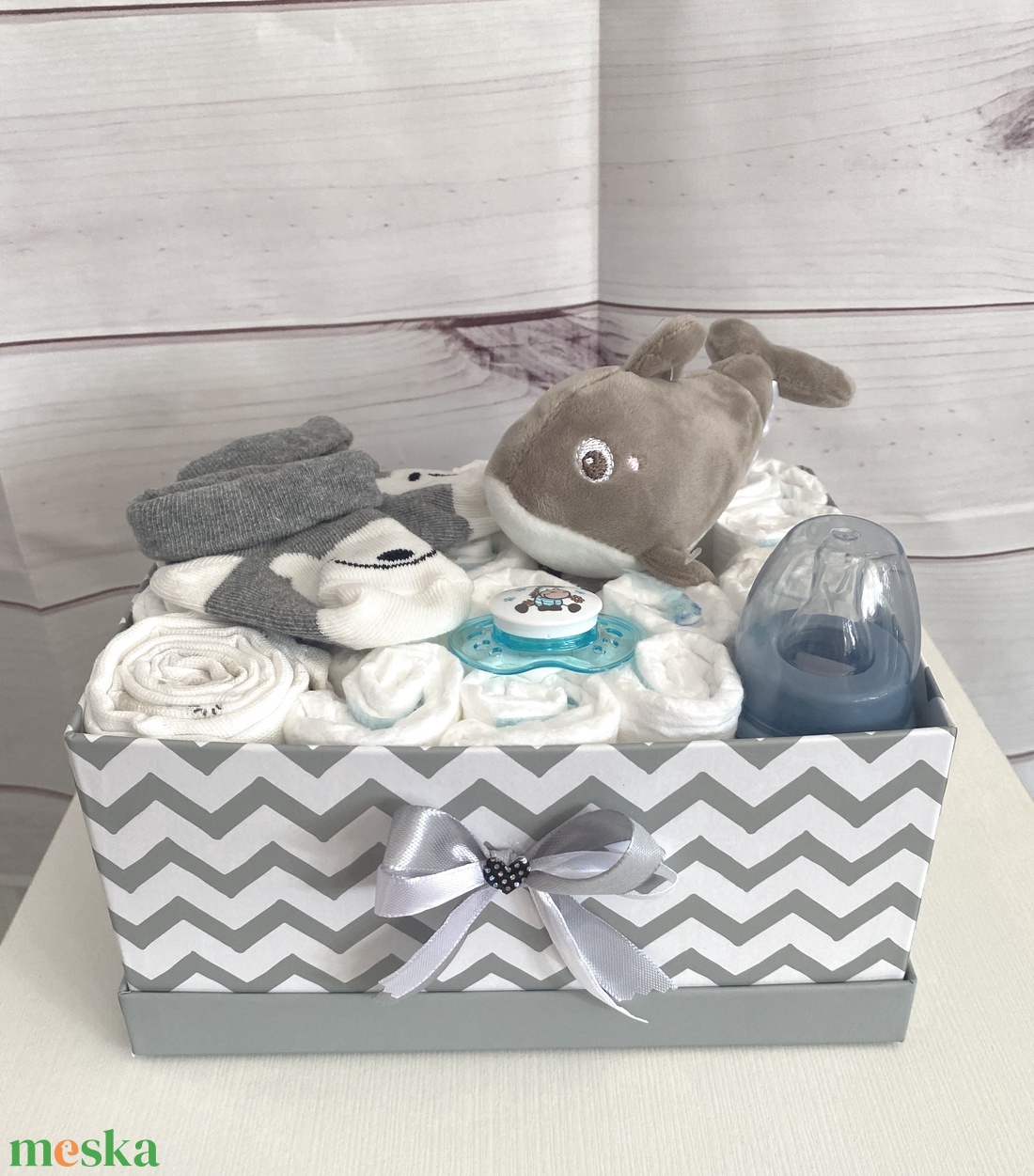 Baba box,  pelenkatorta 2-5 kg, pelenka doboz, babaváró csomag - játék & sport - babalátogató ajándékcsomag - Meska.hu