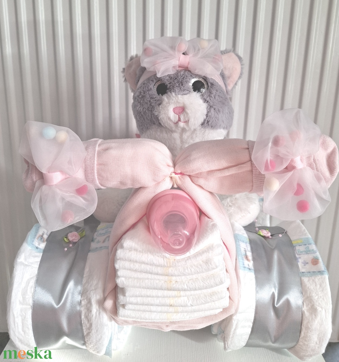 Kis cicás Quad autó pelenkatorta, 2-5 kg pelenkatorony, babaváró csomag, kelengye - játék & sport - babalátogató ajándékcsomag - Meska.hu Kis cicás Quad autó pelenkatorta, 2-5 kg pelenkatorony, babaváró csomag, kelengye - játék & sport - babalátogató ajándékcsomag - Meska.hu