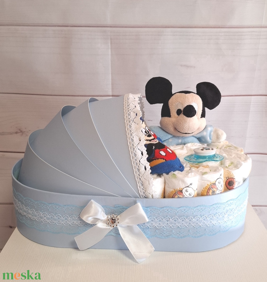 Mickey bölcső pelenkatprta 2-5kg, pelenkatorony, babaváró csomag - játék & sport - babalátogató ajándékcsomag - Meska.hu Mickey bölcső pelenkatprta 2-5kg, pelenkatorony, babaváró csomag - játék & sport - babalátogató ajándékcsomag - Meska.hu