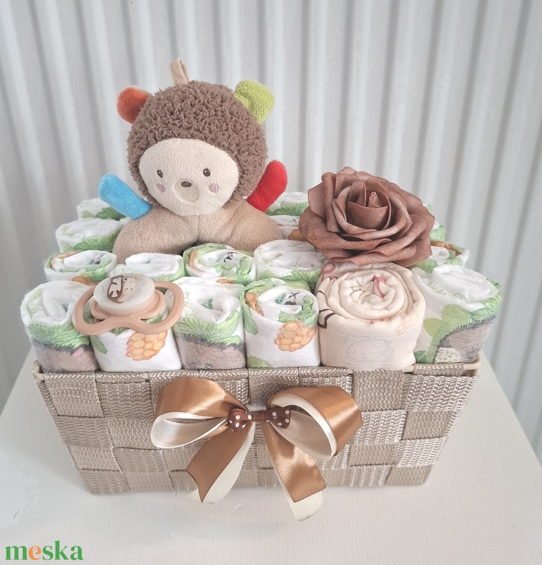 Maja méhecske baba box, pelenkatorta 3-6 kg pelenkatorony, babaváró csomag - játék & sport - babalátogató ajándékcsomag - Meska.hu Maja méhecske baba box, pelenkatorta 3-6 kg pelenkatorony, babaváró csomag - játék & sport - babalátogató ajándékcsomag - Meska.hu