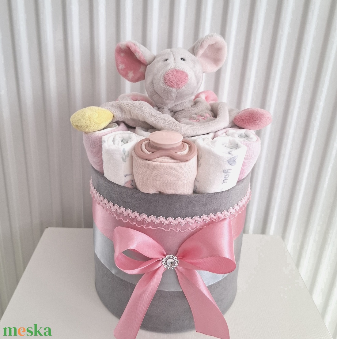 Egérke pelenkatorta, 2-5 kg pelenkatorony, babaváró csomag - játék & sport - babalátogató ajándékcsomag - Meska.hu