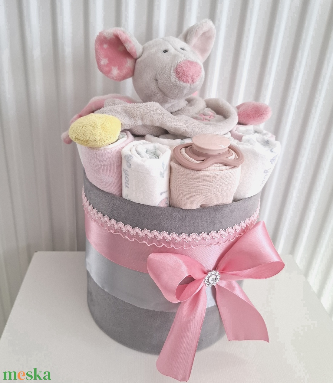 Egérke pelenkatorta, 2-5 kg pelenkatorony, babaváró csomag - játék & sport - babalátogató ajándékcsomag - Meska.hu