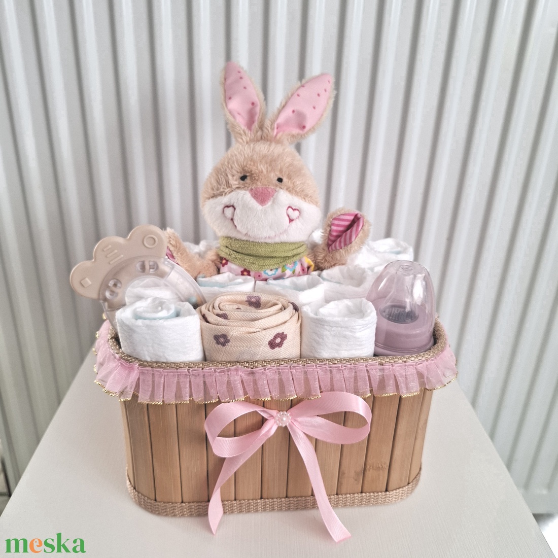 Tapsi nyuszi baba box, pelenkatorta 4-8kg pelenkatorony, babaváró csomag - játék & sport - babalátogató ajándékcsomag - Meska.hu Tapsi nyuszi baba box, pelenkatorta 4-8kg pelenkatorony, babaváró csomag - játék & sport - babalátogató ajándékcsomag - Meska.hu