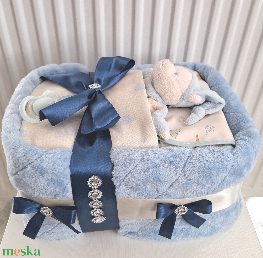 Édes álom pelenkatorta 2-5kg, babaváró csomag - játék & sport - babalátogató ajándékcsomag - Meska.hu