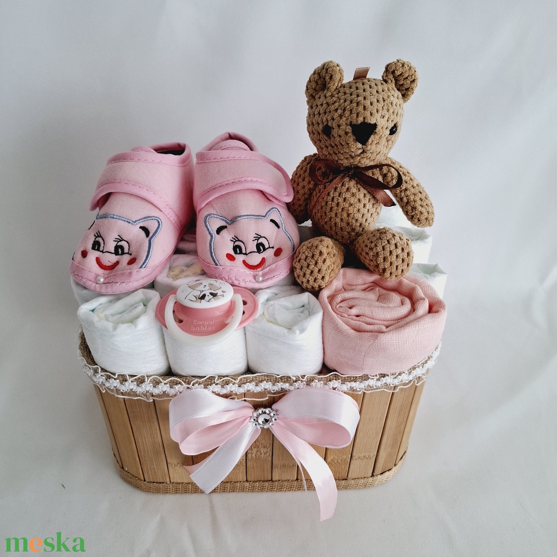 Tipegő mackó pelenkatorony, pelenkatorta babaváró csomag 4-8kg - játék & sport - babalátogató ajándékcsomag - Meska.hu Tipegő mackó pelenkatorony, pelenkatorta babaváró csomag 4-8kg - játék & sport - babalátogató ajándékcsomag - Meska.hu