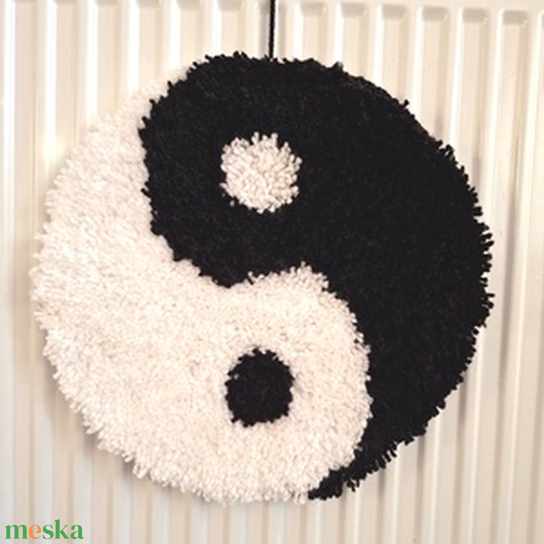 Yin and Yang harmónia kézi csomózású falidísz, faliszőnyeg , dekoráció - otthon & életmód - dekoráció - fali és függő dekoráció - falra akasztható dekor - Meska.hu Yin and Yang harmónia kézi csomózású falidísz, faliszőnyeg , dekoráció - otthon & életmód - dekoráció - fali és függő dekoráció - falra akasztható dekor - Meska.hu