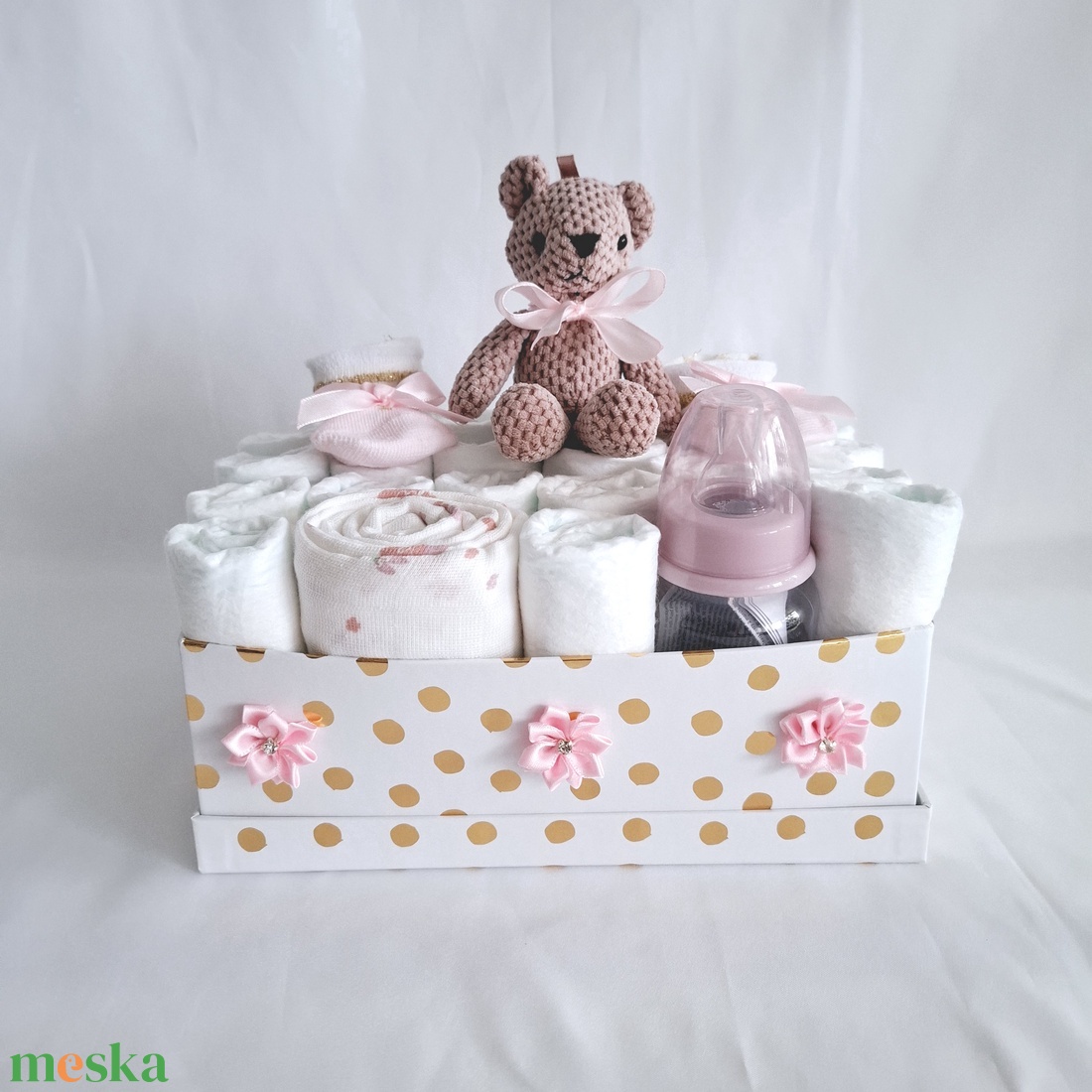 Maci baba box,  pelenkatorta 4-8 kg, pelenka doboz, babaváró csomag - játék & sport - babalátogató ajándékcsomag - Meska.hu