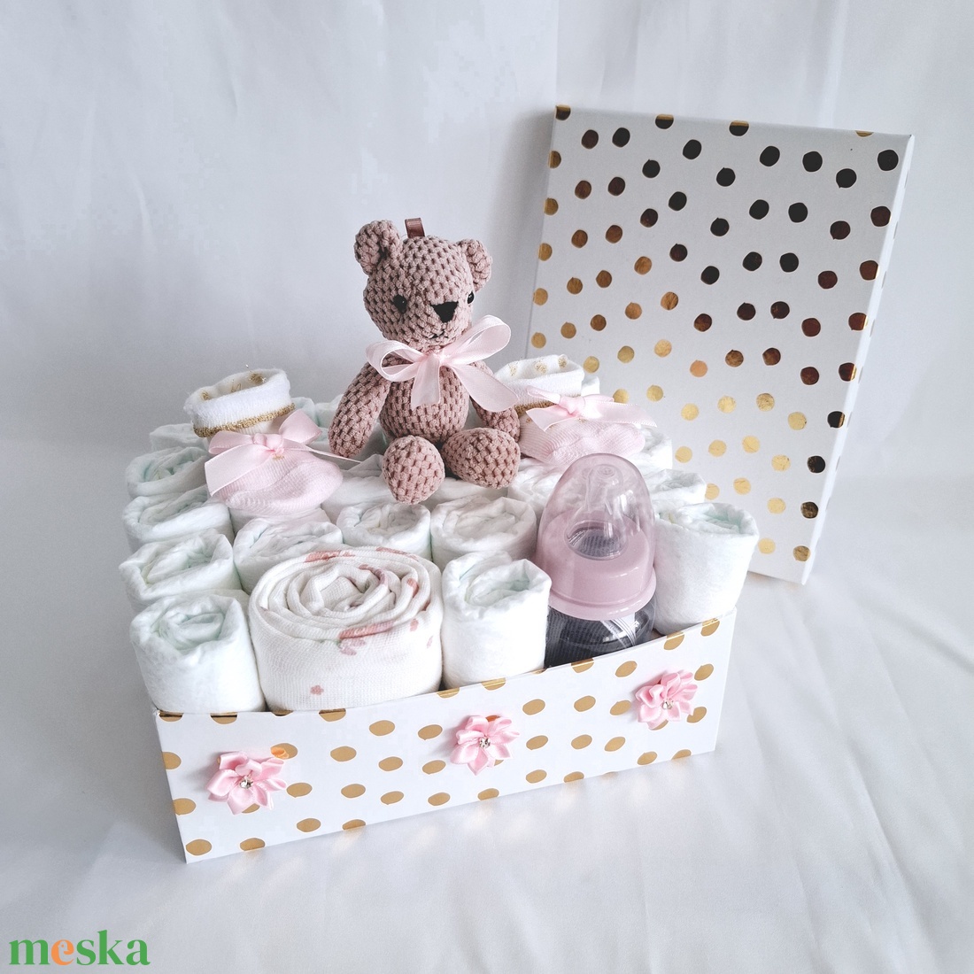 Maci baba box,  pelenkatorta 4-8 kg, pelenka doboz, babaváró csomag - játék & sport - babalátogató ajándékcsomag - Meska.hu