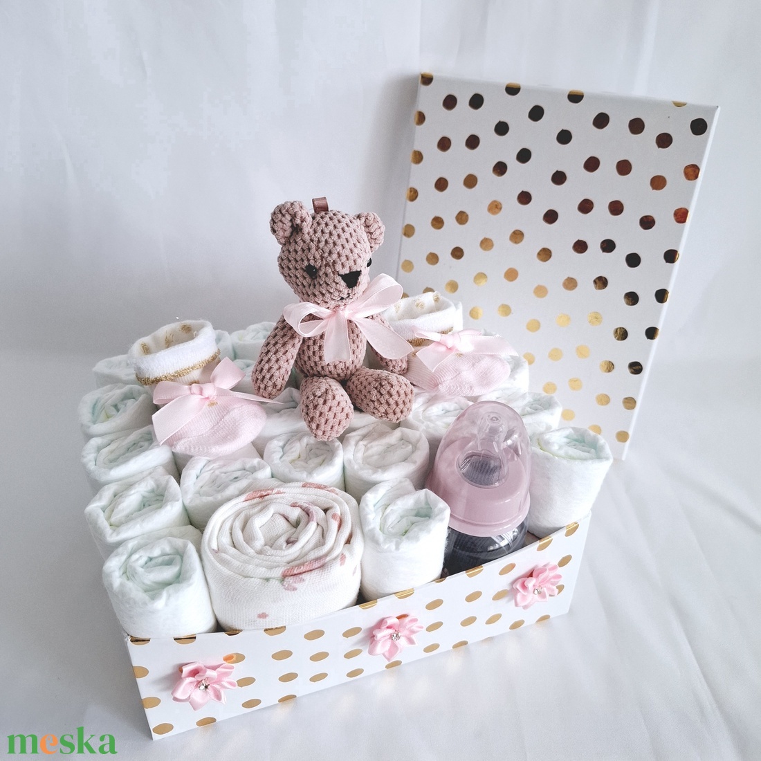 Maci baba box,  pelenkatorta 4-8 kg, pelenka doboz, babaváró csomag - játék & sport - babalátogató ajándékcsomag - Meska.hu