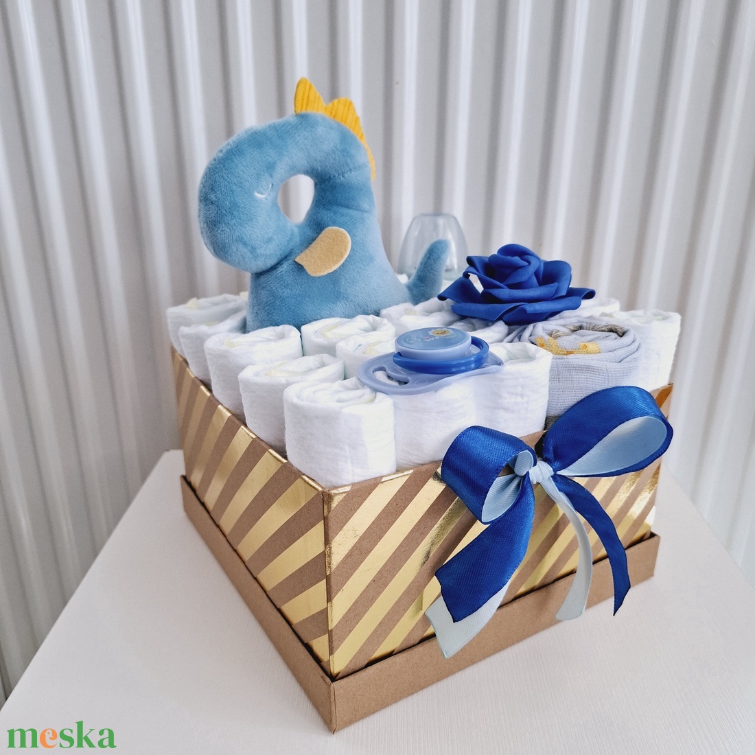 Dino baba box,pelenkatorta 2-5 kg pelenka doboz, babaváró csomag - játék & sport - babalátogató ajándékcsomag - Meska.hu Dino baba box,pelenkatorta 2-5 kg pelenka doboz, babaváró csomag - játék & sport - babalátogató ajándékcsomag - Meska.hu