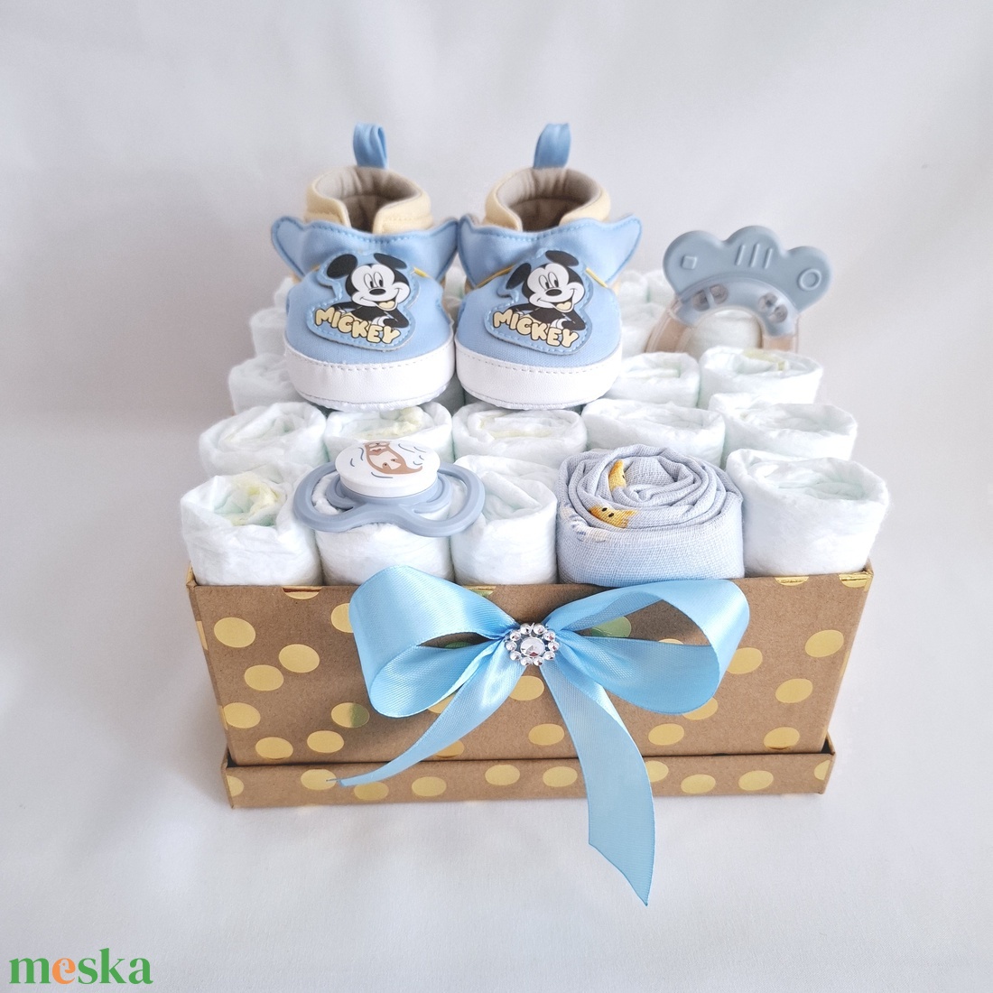 Mickey tipegő baba box, pelenkatorta 4-8kg pelenka doboz, babaváró csomag - játék & sport - babalátogató ajándékcsomag - Meska.hu Mickey tipegő baba box, pelenkatorta 4-8kg pelenka doboz, babaváró csomag - játék & sport - babalátogató ajándékcsomag - Meska.hu