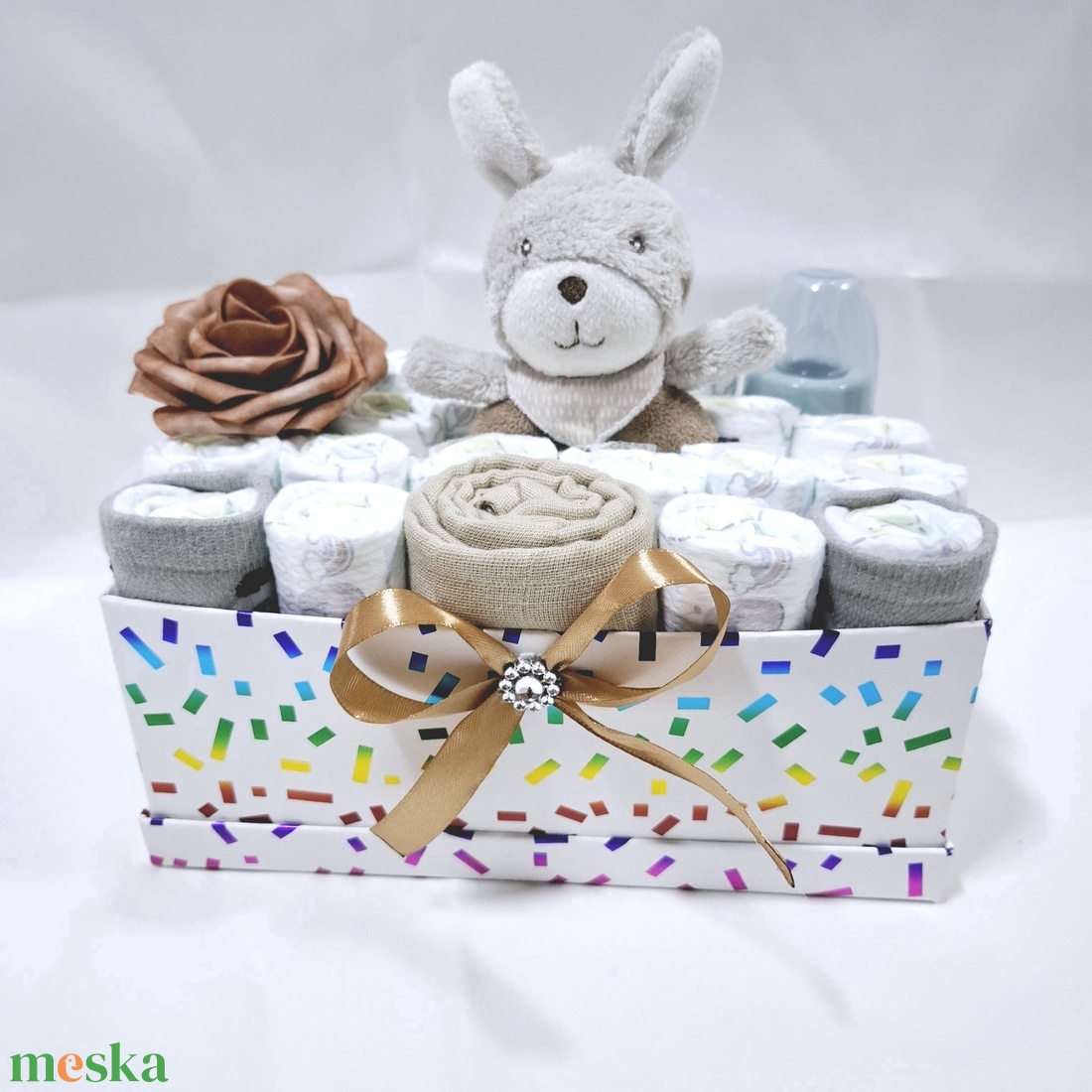 Nyuszi tipegő baba box, pelenkatorta 2-5 kg pelenka doboz, babaváró csomag - játék & sport - babalátogató ajándékcsomag - Meska.hu Nyuszi tipegő baba box, pelenkatorta 2-5 kg pelenka doboz, babaváró csomag - játék & sport - babalátogató ajándékcsomag - Meska.hu