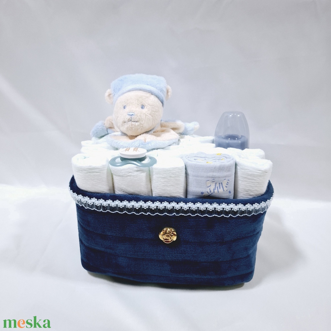 Maci baba box, pelenkatorta 4-8kg pelenkatorony, babaváró csomag, kelengye - játék & sport - babalátogató ajándékcsomag - Meska.hu