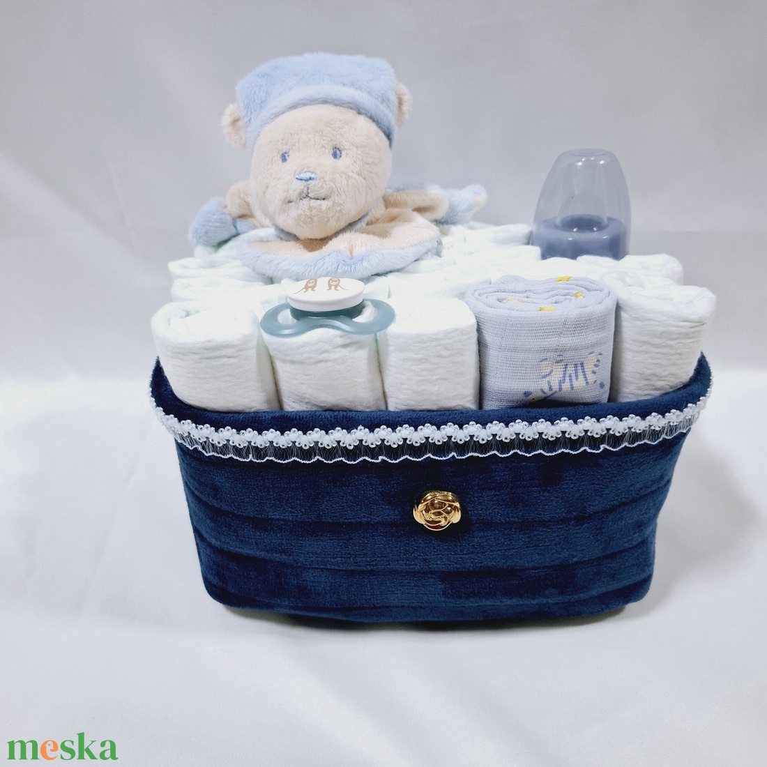 Maci baba box, pelenkatorta 4-8kg pelenkatorony, babaváró csomag, kelengye - játék & sport - babalátogató ajándékcsomag - Meska.hu
