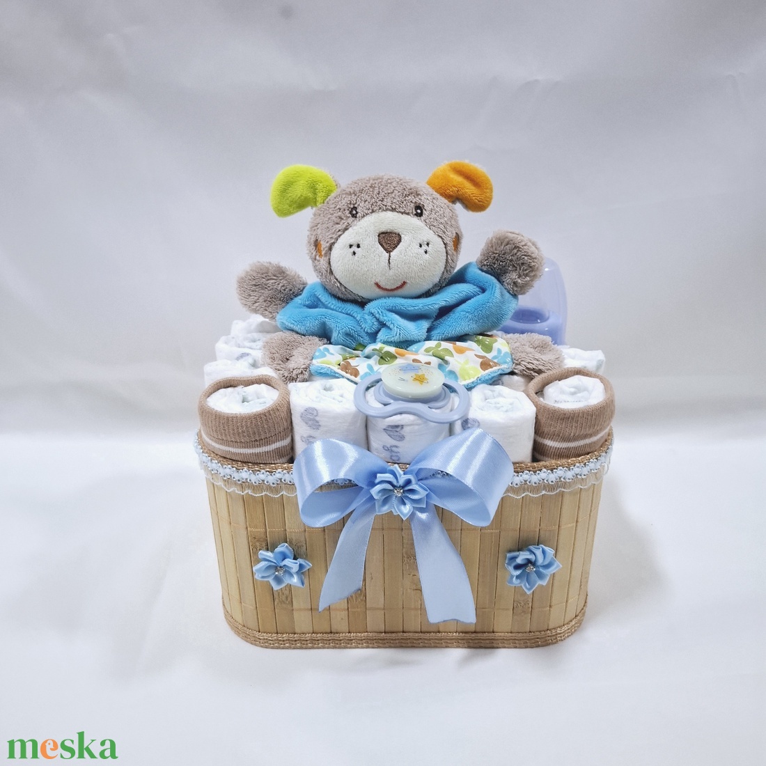 Maci baba box, pelenkatorta 2-5 kg pelenkatorony, babaváró csomag, kelengye - játék & sport - babalátogató ajándékcsomag - Meska.hu Maci baba box, pelenkatorta 2-5 kg pelenkatorony, babaváró csomag, kelengye - játék & sport - babalátogató ajándékcsomag - Meska.hu