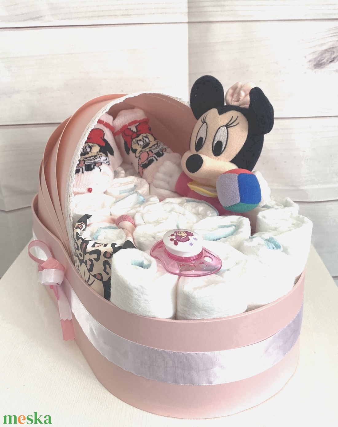 Mickey Minnie bölcső pelenkatorta 2-5 kg pelenkatorony, babaváró csomag, kelengye - játék & sport - babalátogató ajándékcsomag - Meska.hu Mickey Minnie bölcső pelenkatorta 2-5 kg pelenkatorony, babaváró csomag, kelengye - játék & sport - babalátogató ajándékcsomag - Meska.hu