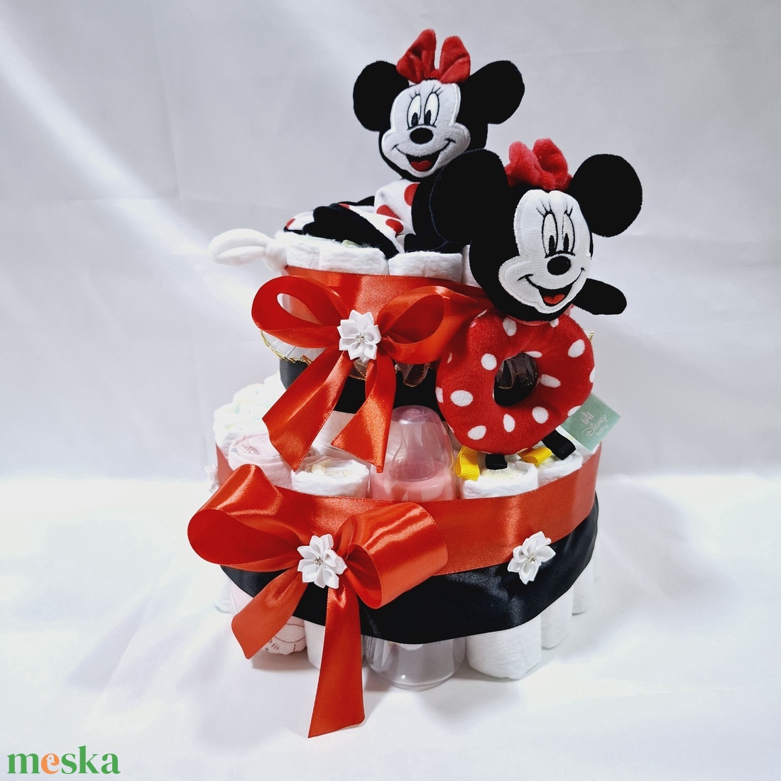 Mickey Minnie egér baba box, pelenkatorta 2-5 kg pelenkatorony, babaváró csomag - játék & sport - babalátogató ajándékcsomag - Meska.hu Mickey Minnie egér baba box, pelenkatorta 2-5 kg pelenkatorony, babaváró csomag - játék & sport - babalátogató ajándékcsomag - Meska.hu