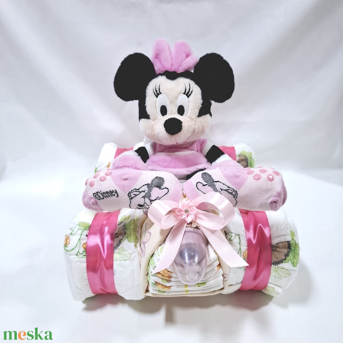Minnie Quad autó pelenkatorta, 3-6 kg pelenkatorony, babaváró csomag, kelengye - játék & sport - babalátogató ajándékcsomag - Meska.hu Minnie Quad autó pelenkatorta, 3-6 kg pelenkatorony, babaváró csomag, kelengye - játék & sport - babalátogató ajándékcsomag - Meska.hu