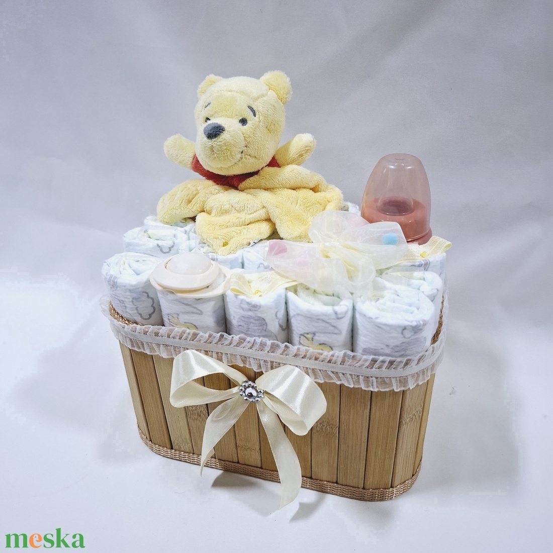 Micimackó pelenkatorony, pelenkatorta, babaváró csomag, kelengye 2-5kg - játék & sport - babalátogató ajándékcsomag - Meska.hu Micimackó pelenkatorony, pelenkatorta, babaváró csomag, kelengye 2-5kg - játék & sport - babalátogató ajándékcsomag - Meska.hu