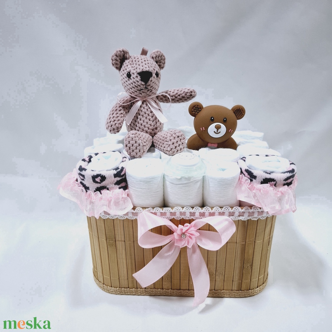 Iciri piciri kis mackók pelenkatorony, pelenkatorta, babaváró csomag, kelengye 4-8kg - játék & sport - babalátogató ajándékcsomag - Meska.hu Iciri piciri kis mackók pelenkatorony, pelenkatorta, babaváró csomag, kelengye 4-8kg - játék & sport - babalátogató ajándékcsomag - Meska.hu
