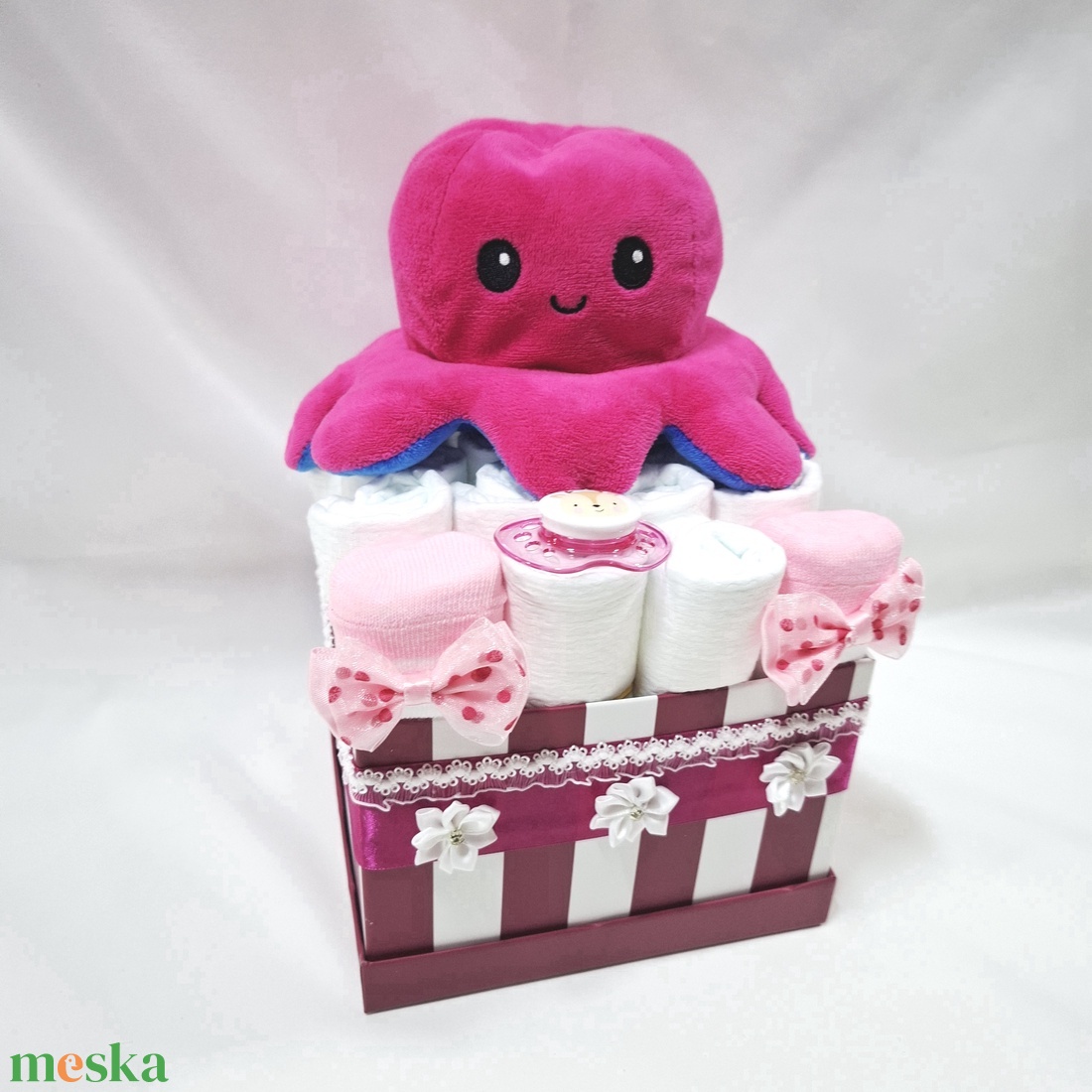 Kis polip pelenkatorta , 4-8 kg pelenkatorony, babaváró csomag, kelengye - játék & sport - babalátogató ajándékcsomag - Meska.hu Kis polip pelenkatorta , 4-8 kg pelenkatorony, babaváró csomag, kelengye - játék & sport - babalátogató ajándékcsomag - Meska.hu