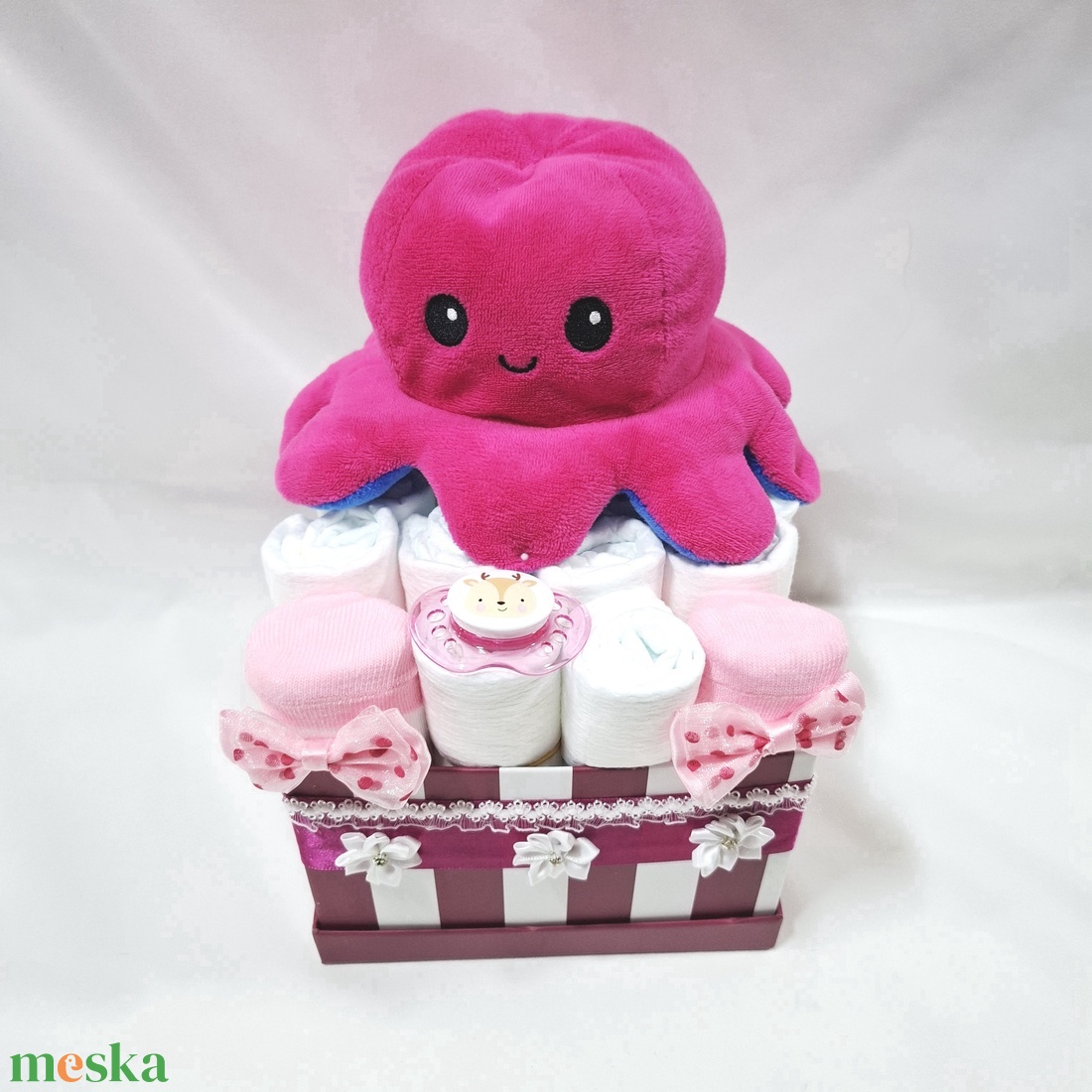 Kis polip pelenkatorta , 4-8 kg pelenkatorony, babaváró csomag, kelengye - játék & sport - babalátogató ajándékcsomag - Meska.hu Kis polip pelenkatorta , 4-8 kg pelenkatorony, babaváró csomag, kelengye - játék & sport - babalátogató ajándékcsomag - Meska.hu