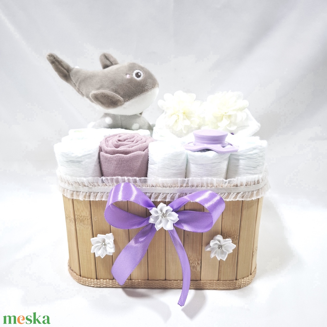 Delfin baba box, pelenkatorta 2-5kg pelenkatorony, babaváró csomag, kelengye - játék & sport - babalátogató ajándékcsomag - Meska.hu Delfin baba box, pelenkatorta 2-5kg pelenkatorony, babaváró csomag, kelengye - játék & sport - babalátogató ajándékcsomag - Meska.hu
