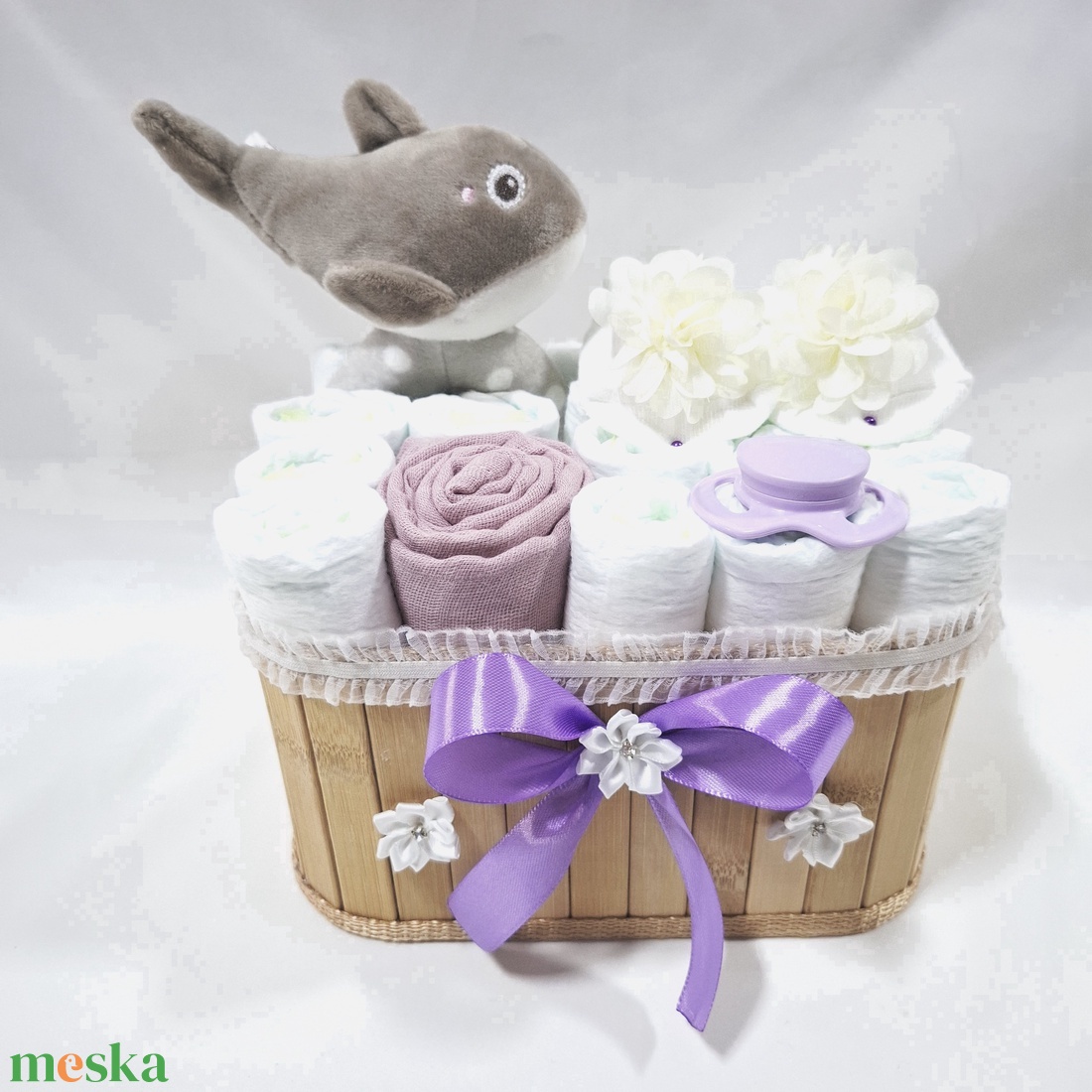 Delfin baba box, pelenkatorta 2-5kg pelenkatorony, babaváró csomag, kelengye - játék & sport - babalátogató ajándékcsomag - Meska.hu Delfin baba box, pelenkatorta 2-5kg pelenkatorony, babaváró csomag, kelengye - játék & sport - babalátogató ajándékcsomag - Meska.hu
