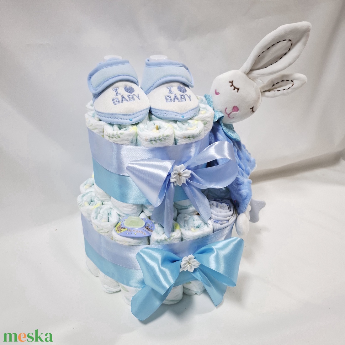 Kis nyuszi box 3 in 1 , pelenkatorta 6-10 kg pelenkatorony, babaváró csomag, kelengye - játék & sport - babalátogató ajándékcsomag - Meska.hu Kis nyuszi box 3 in 1 , pelenkatorta 6-10 kg pelenkatorony, babaváró csomag, kelengye - játék & sport - babalátogató ajándékcsomag - Meska.hu