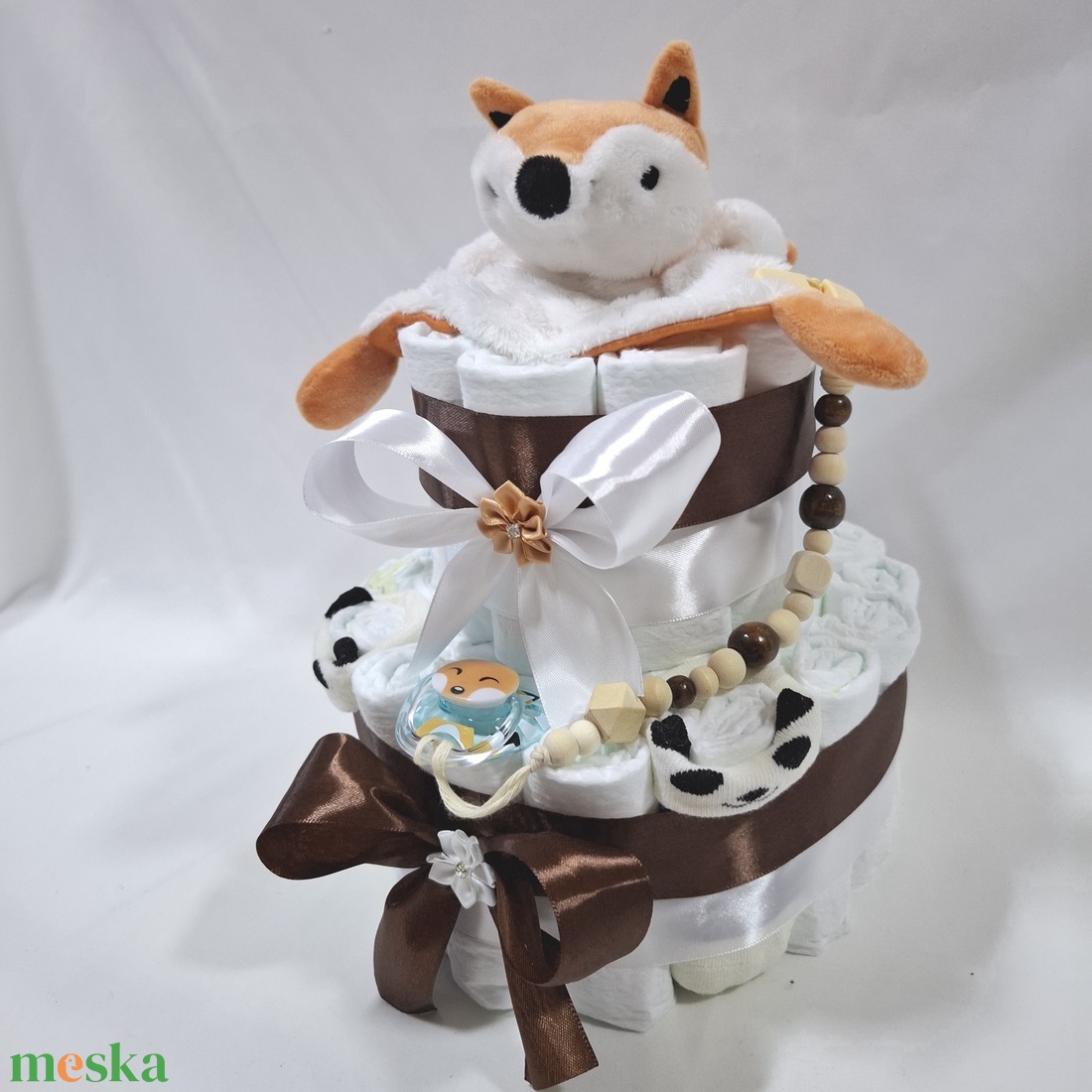 Kis róka cumilánccal , pelenkatorta 4-8 kg pelenkatorony, babaváró csomag, kelengye - játék & sport - babalátogató ajándékcsomag - Meska.hu