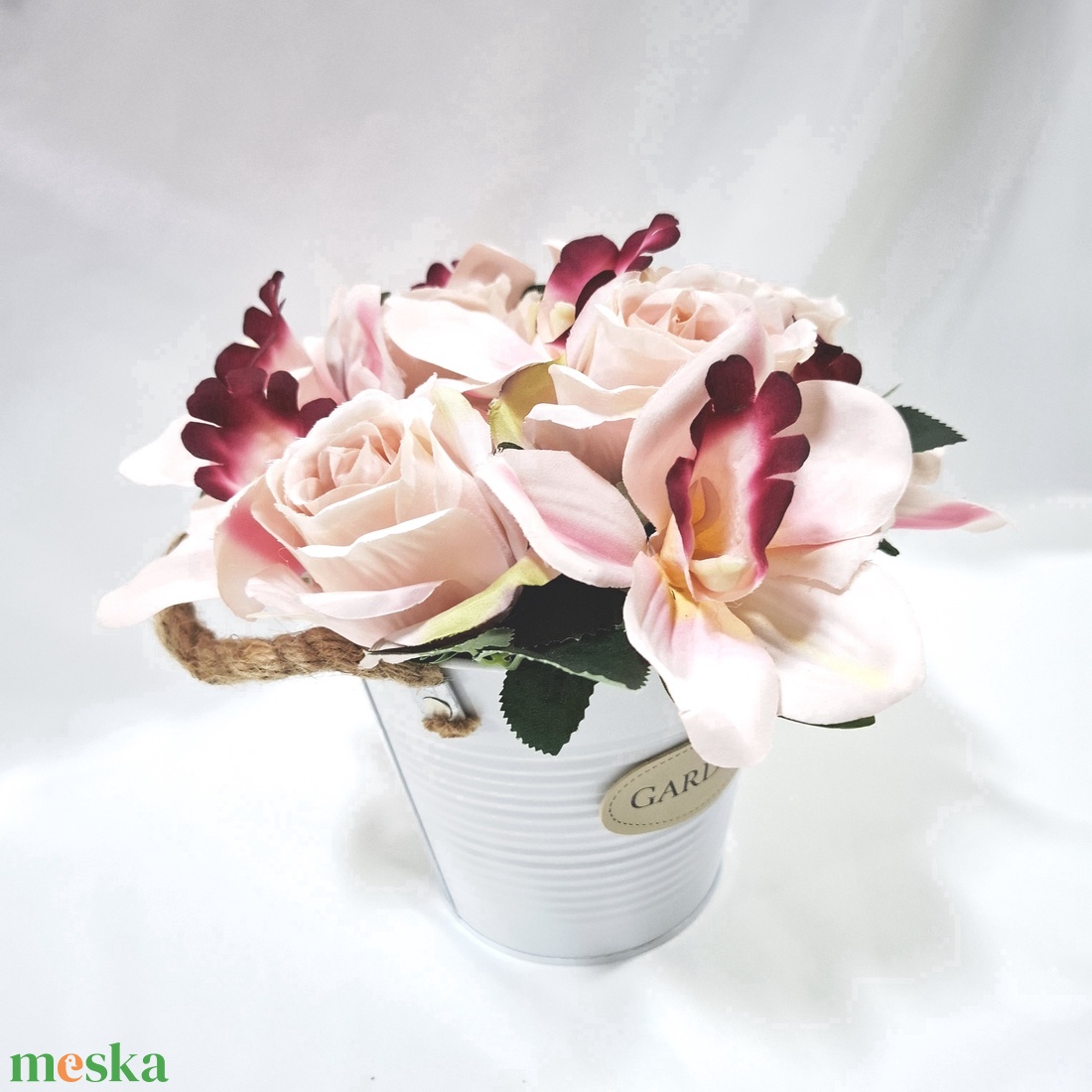 Orchidea- rózsa virágcsokor, doboz, asztaldísz, ajándék - otthon & életmód - dekoráció - virágdísz és tartó - virágbox, virágdoboz - Meska.hu Orchidea- rózsa virágcsokor, doboz, asztaldísz, ajándék - otthon & életmód - dekoráció - virágdísz és tartó - virágbox, virágdoboz - Meska.hu
